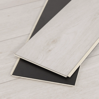 Saltwater Oak Legends Extra Wide Click (Angle-Angle) – Sold Per Box (22.44 Sq. Ft.)